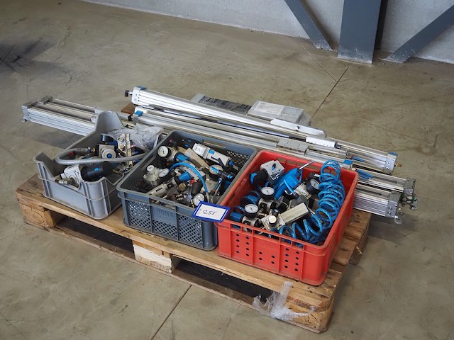 Festo - afbeelding 1 van  8