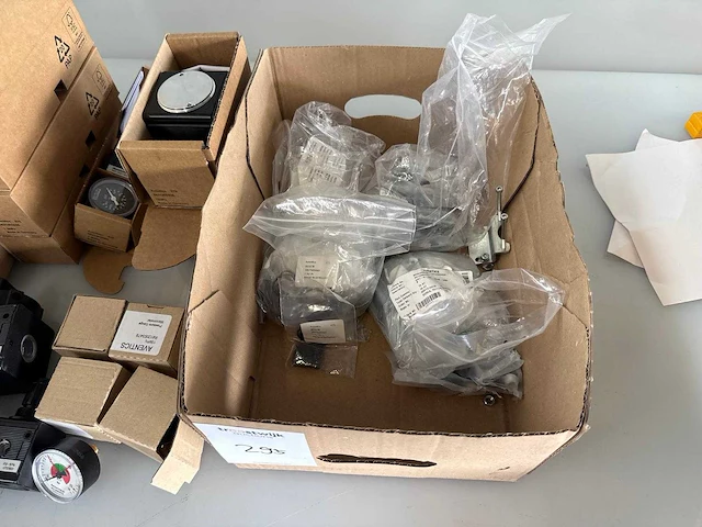 Festool, rexroth, aventics - pneumatiek onderdelen - - afbeelding 4 van  5