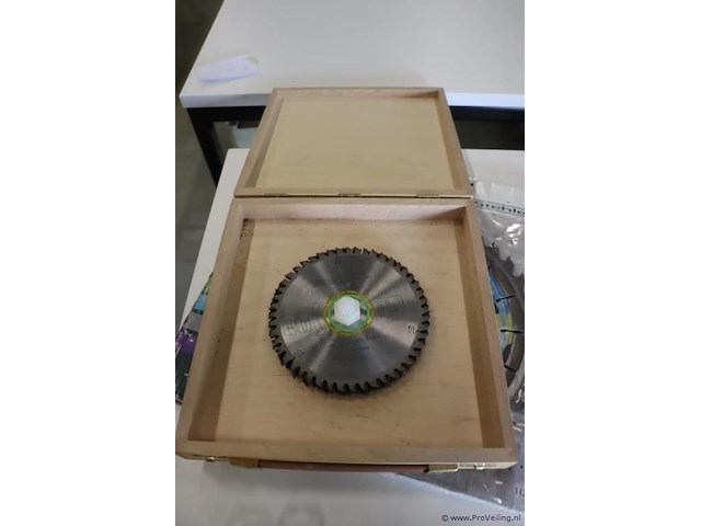 Festool wood fine cut cirkelzaagblad hw 160x2,2x20 w48 491952 - 4 stuks - afbeelding 1 van  4