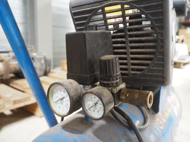 Fetch - afbeelding 6 van  7