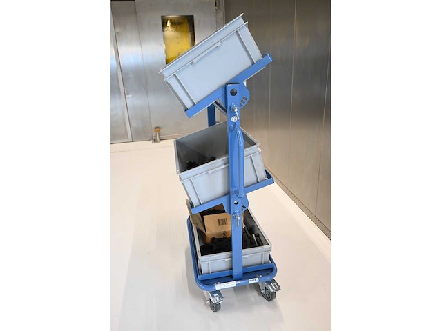 Fetra 32912 3-delige werkplaatswagen met kantelbare niveaus - afbeelding 3 van  6