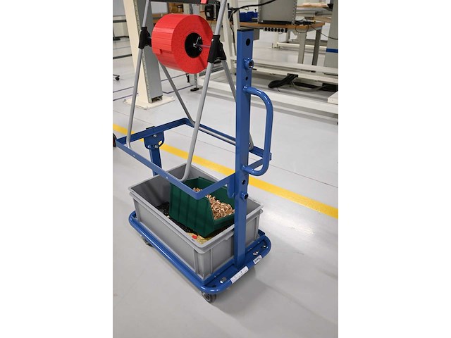 Fetra 32912 magazijnwagen inclusief afrolsysteem - afbeelding 3 van  4