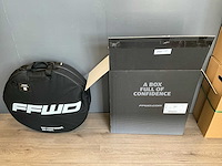 Ffwd fast forward ryot55 carbon wielset - 23x622 - afbeelding 1 van  6