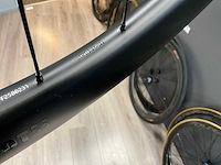 Ffwd fast forward ryot55 carbon wielset - 23x622 - afbeelding 6 van  6