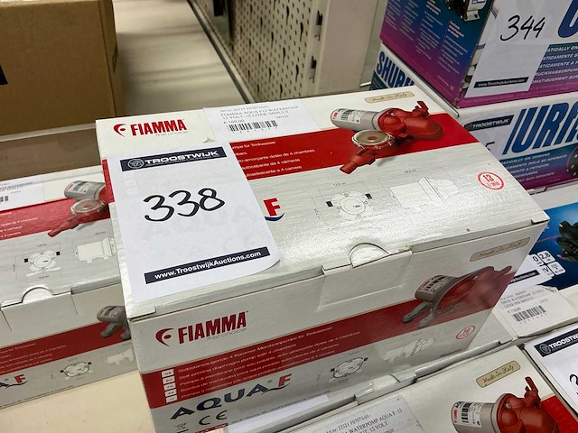Fiamma aqua f 12v waterpomp - afbeelding 1 van  3
