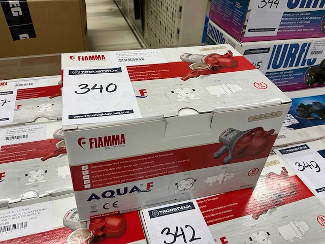 Fiamma aqua f 12v waterpomp - afbeelding 1 van  3