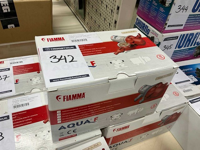 Fiamma aqua f 12v waterpomp - afbeelding 1 van  3