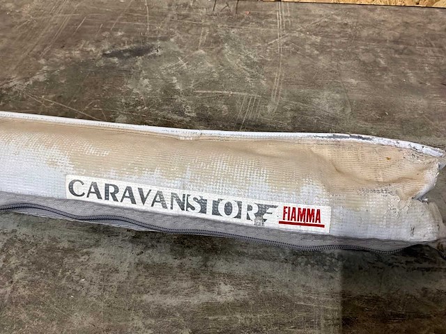 Fiamma caravanstore zakluifel 300cm - afbeelding 1 van  1