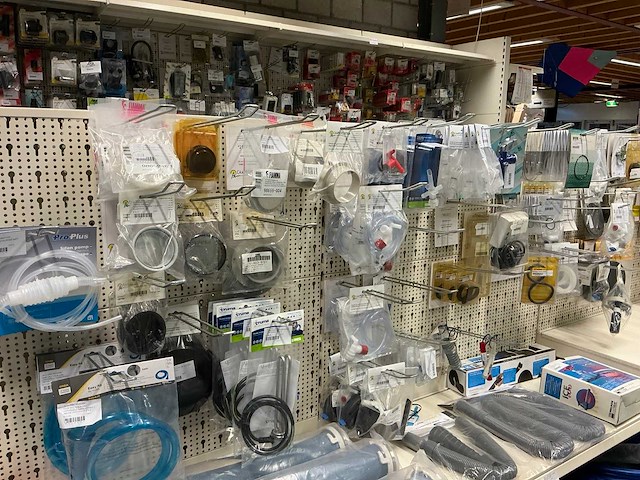 Fiamma en truma diverse afsluiters en onderdelen - afbeelding 1 van  14