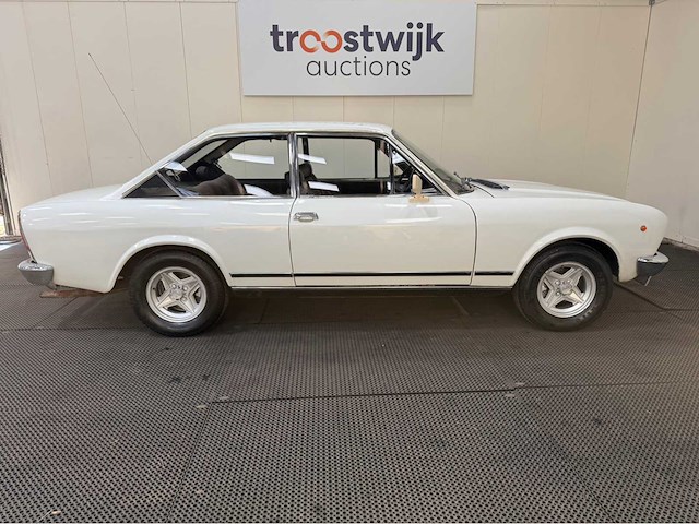 Fiat - 124 - sport - oldtimer - 1973 - afbeelding 26 van  28