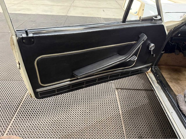 Fiat - 124 - sport - oldtimer - 1973 - afbeelding 11 van  18