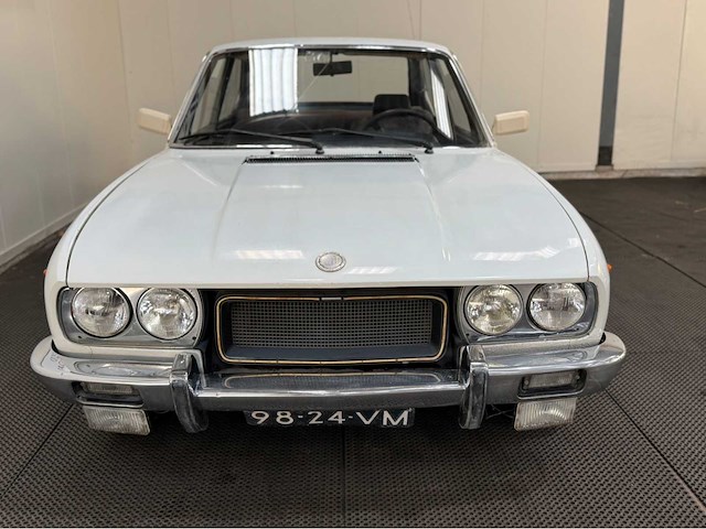 Fiat - 124 - sport - oldtimer - 1973 - afbeelding 2 van  30