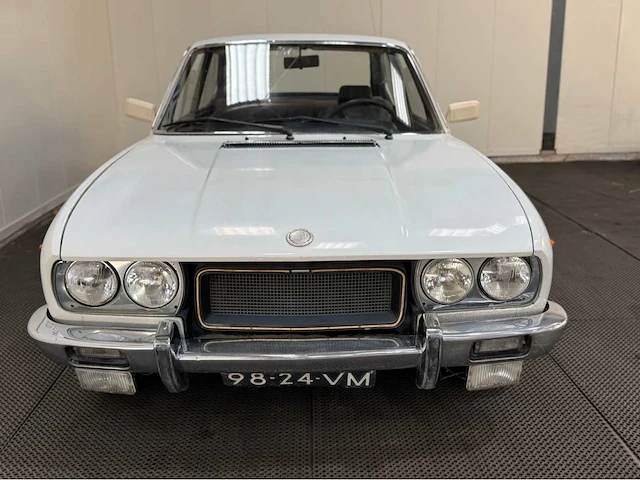 Fiat - 124 - sport - oldtimer - 1973 - afbeelding 3 van  34
