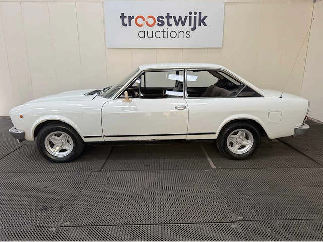 Fiat - 124 - sport - oldtimer - 1973 - afbeelding 31 van  34