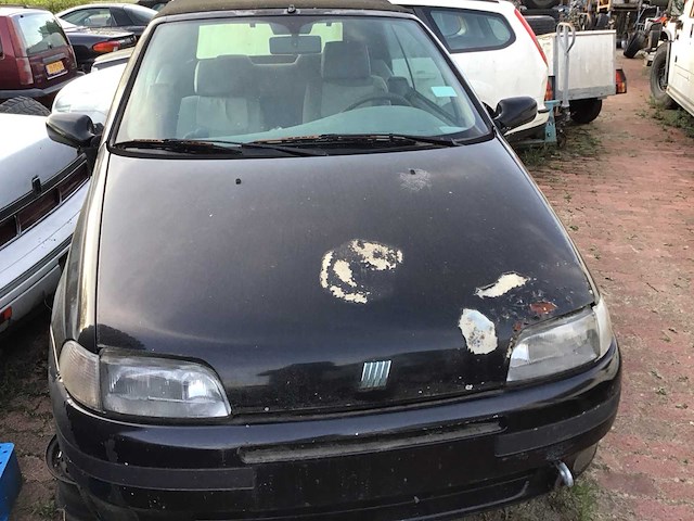 Fiat - 2000 - punto cabrio - 1.2-16v 85 elx - personenauto - afbeelding 28 van  37