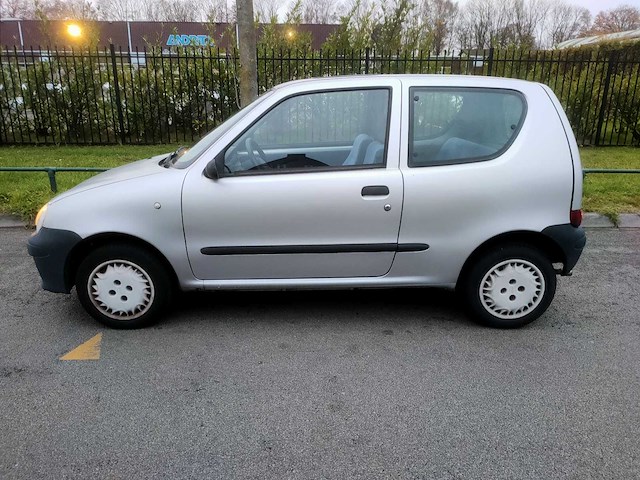 Fiat - 2000 - seicento - 1.1 s - 39-gh-sp - afbeelding 1 van  14