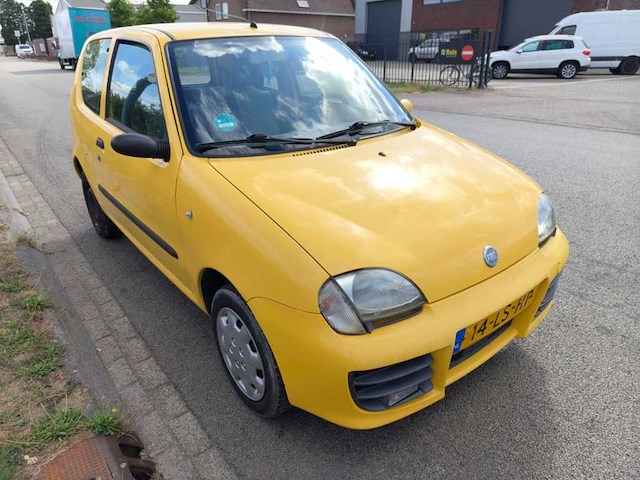 Fiat - 2003 - seicento - 1.1 active - 14-ls-hp - afbeelding 2 van  9
