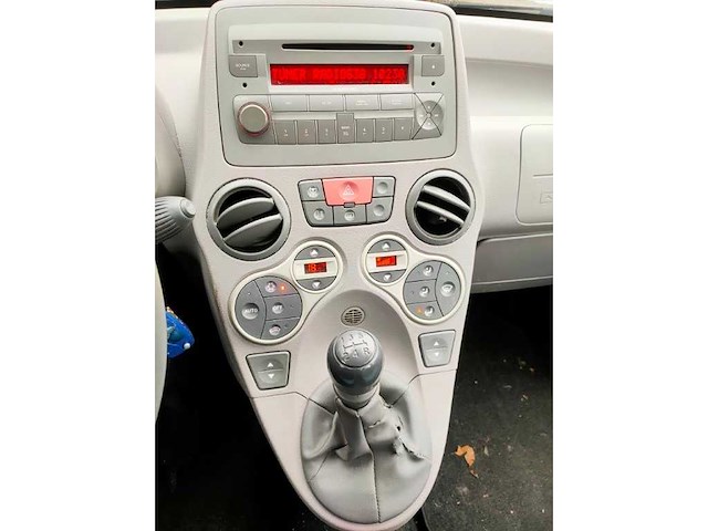 Fiat - 2004 - panda - 1.2 emotion - 15-nt-rl - afbeelding 13 van  13