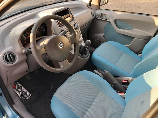 Fiat - 2004 - panda - 1.2 emotion - personenauto - afbeelding 9 van  15
