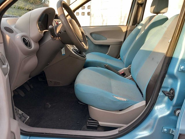 Fiat - 2004 - panda - 1.2 emotion - personenauto - afbeelding 10 van  15