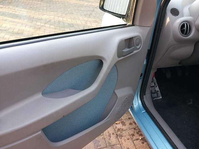 Fiat - 2004 - panda - 1.2 emotion - personenauto - afbeelding 12 van  15