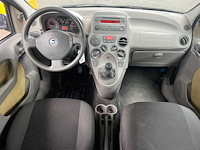Fiat - 2005 - panda - 1.2 navigator - personenauto - afbeelding 12 van  14