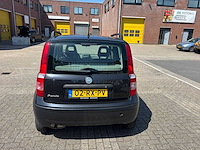 Fiat - 2005 - panda - 1.2 navigator - personenauto - afbeelding 8 van  13
