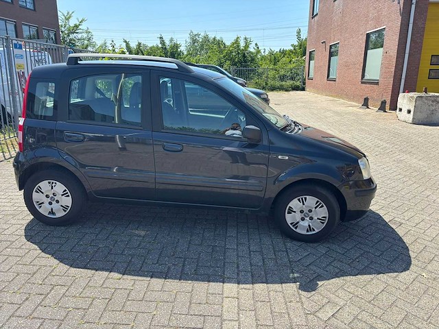 Fiat - 2005 - panda - 1.2 navigator - personenauto - afbeelding 11 van  13