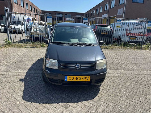 Fiat - 2005 - panda - 1.2 navigator - personenauto - afbeelding 12 van  13