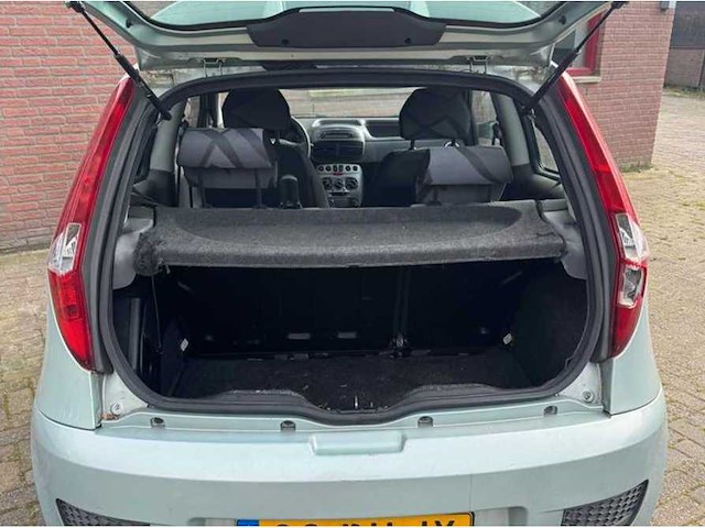 Fiat - 2005 - punto - 1.2 navigator - personenauto - afbeelding 8 van  8