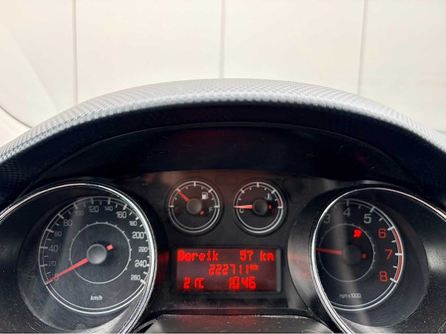 Fiat - 2007 - bravo - 1.4 dynamic - personenauto - afbeelding 2 van  15