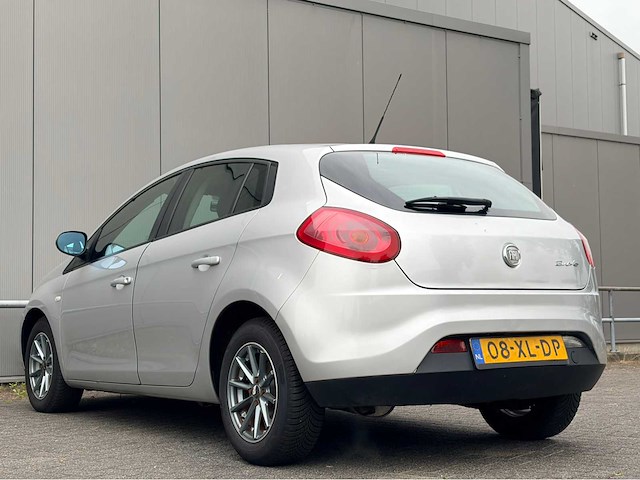 Fiat - 2007 - bravo - 1.4 dynamic - personenauto - afbeelding 12 van  15