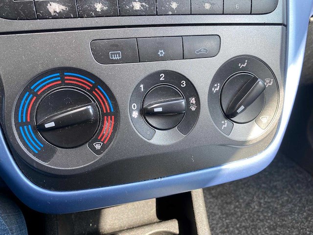 Fiat - 2007 - grande punto - 1.4 dynamic - jb-004-v - afbeelding 11 van  16