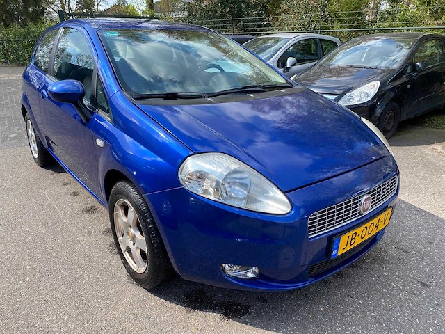 Fiat - 2007 - grande punto - 1.4 dynamic - jb-004-v - afbeelding 9 van  16