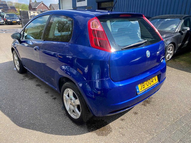 Fiat - 2007 - grande punto - 1.4 dynamic - jb-004-v - afbeelding 16 van  21