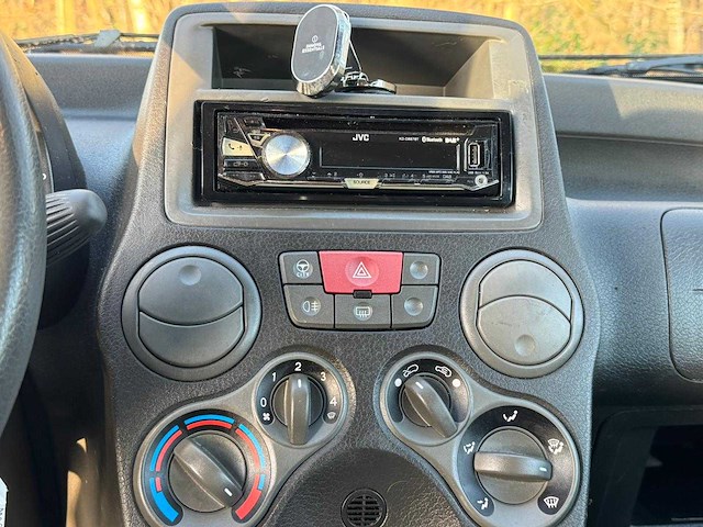Fiat - 2007 - panda - 1.1 active - 69-tt-hr - afbeelding 3 van  13