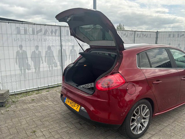 Fiat - 2008 - bravo - 2.0 m-jet sport plus - personenauto - afbeelding 15 van  23