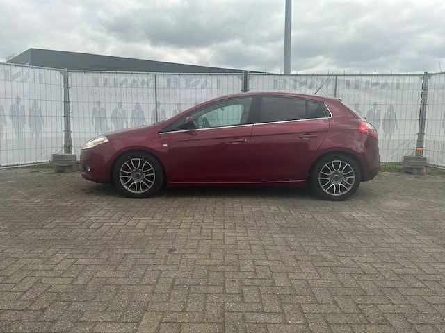Fiat - 2008 - bravo - 2.0 m-jet sport plus - personenauto - afbeelding 22 van  23