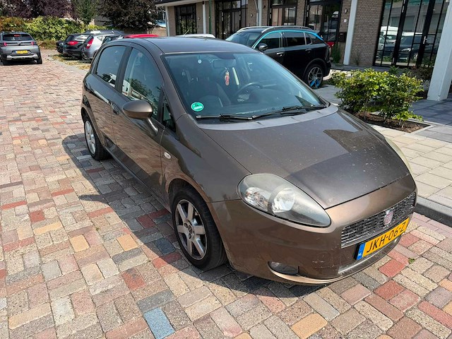 Fiat - 2009 - grande punto - 1.4 active - jkh-06-z - afbeelding 12 van  19