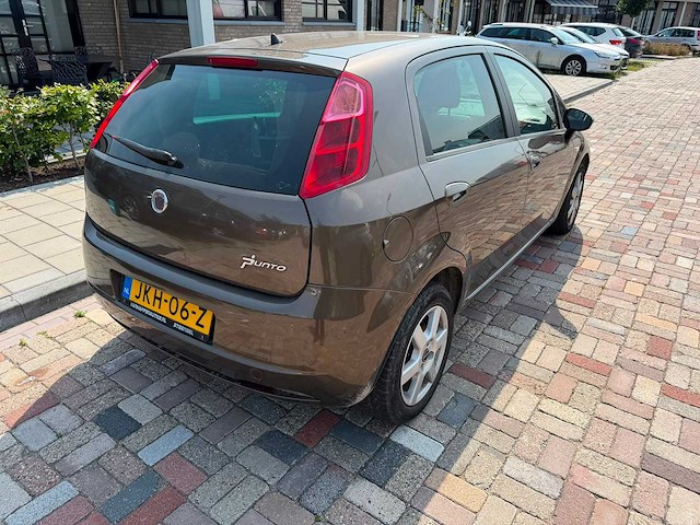 Fiat - 2009 - grande punto - 1.4 active - jkh-06-z - afbeelding 13 van  19