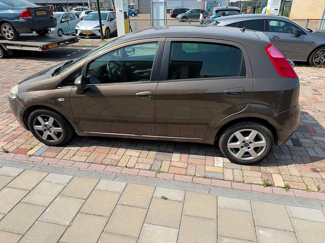 Fiat - 2009 - grande punto - 1.4 active - jkh-06-z - afbeelding 15 van  19