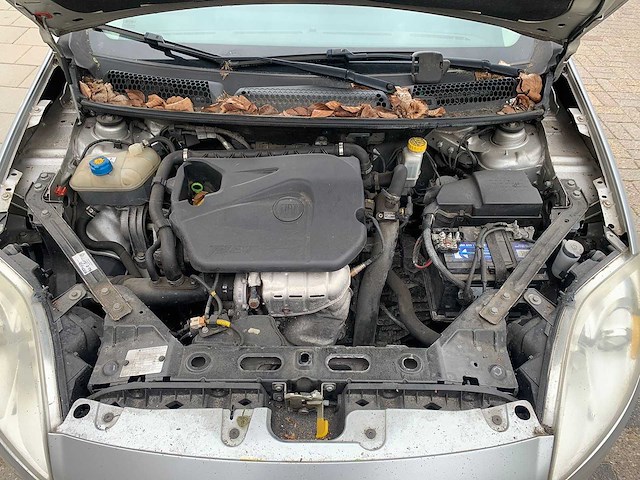 Fiat - 2010 - bravo - 1.4 t-jet ed. sport - 64-lbg-2 - afbeelding 3 van  20