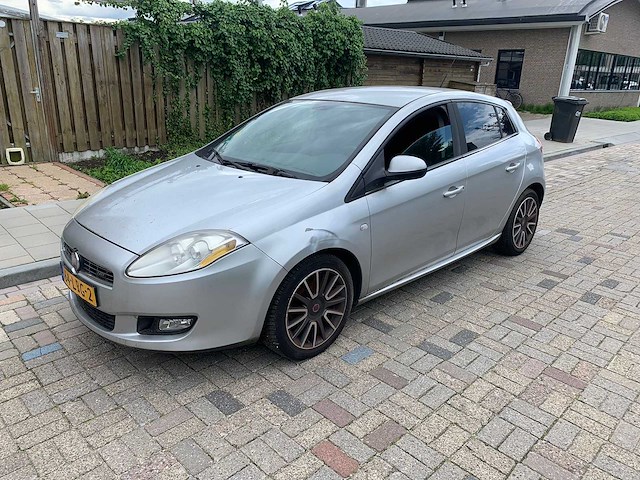 Fiat - 2010 - bravo - 1.4 t-jet ed. sport - 64-lbg-2 - afbeelding 1 van  20