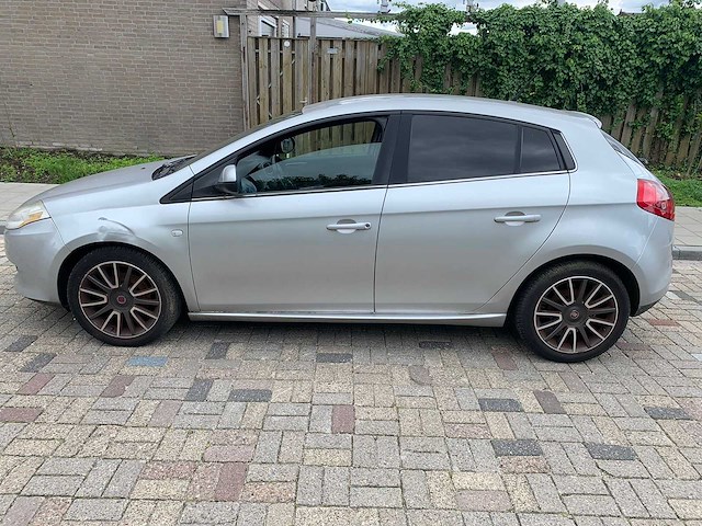 Fiat - 2010 - bravo - 1.4 t-jet ed. sport - 64-lbg-2 - afbeelding 18 van  20