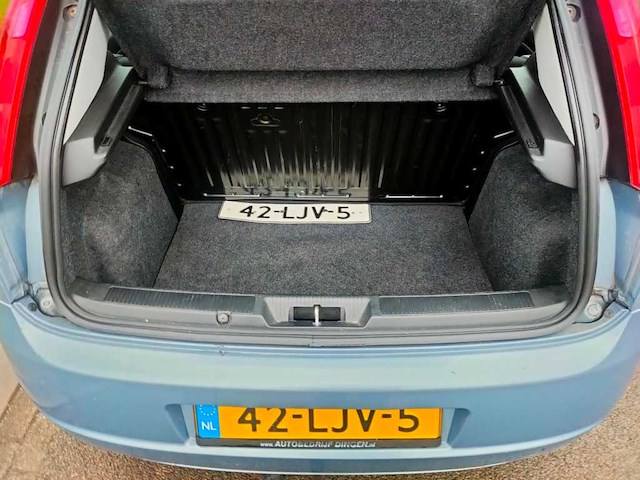 Fiat - 2010 - grande punto - 1.2 actual -42-ljv-5 - afbeelding 11 van  13