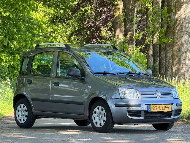 Fiat - 2010 - panda - 1.2 edizione cool - 22-zlp-7 - personenauto - afbeelding 11 van  16