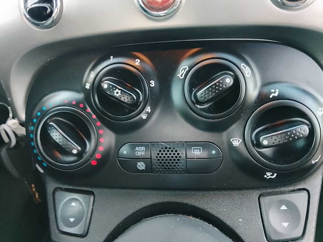 Fiat - 2011 - 500 - 0.9 twinair lounge - personenauto - afbeelding 15 van  24