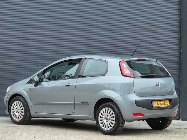 Fiat - 2011 - punto evo - 1.4-16v m-air dyn. - 76-rhz-6 - personenauto - 63400 km - afbeelding 17 van  22