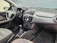 Fiat - 2011 - punto evo - 1.4-16v m-air dyn. - 76-rhz-6 - personenauto - 63400 km - afbeelding 17 van  26