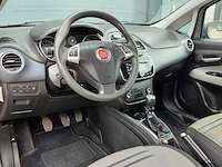 Fiat - 2011 - punto evo - 1.4-16v m-air dyn. - 76-rhz-6 - personenauto - 63400 km - afbeelding 3 van  26
